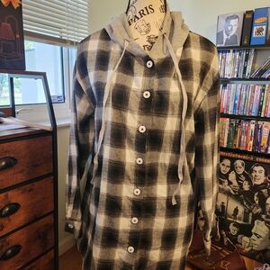SHEIN Black & Gray Plaid Hooded Shirt Jacket